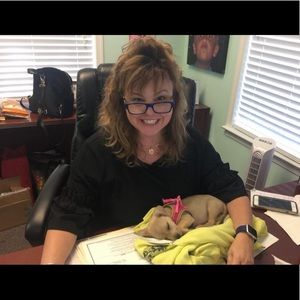 Meet your Posher, Pamela